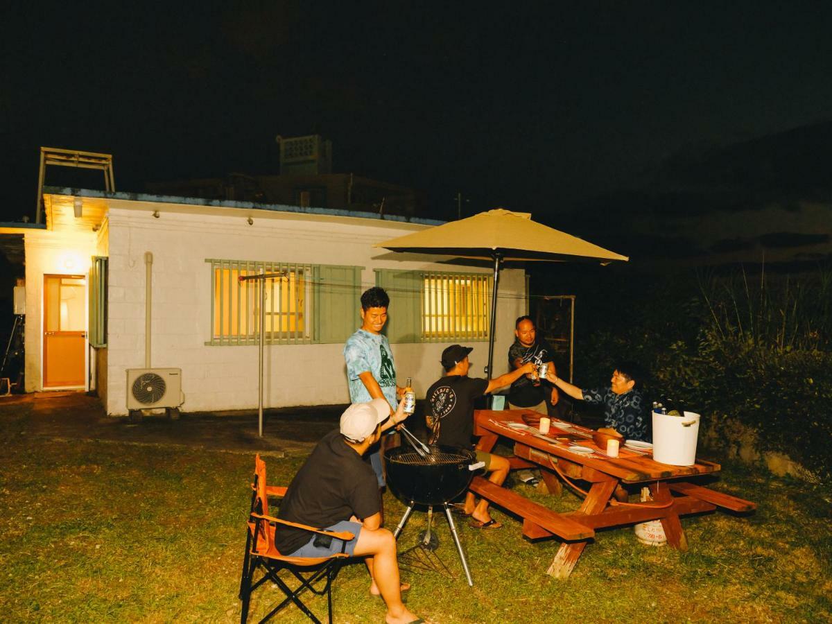 Whale Okinawa Ξενοδοχείο Kadena Εξωτερικό φωτογραφία